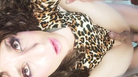 Maricas submissa, sem preservativo, creampie, foda de maricas em grande plano, POV #1