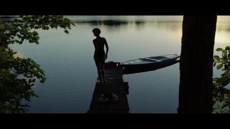 Annie Young, Brigette Lundy-Paine Nua – Fix (2019) HD 1080p Ver Online / Annie Young, Brigette Lundy-Paine – Justiça