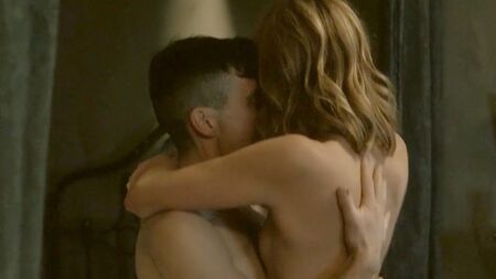 Annabelle Wallis monta um homem em «Peaky Blinders» – ScandalPlanet
